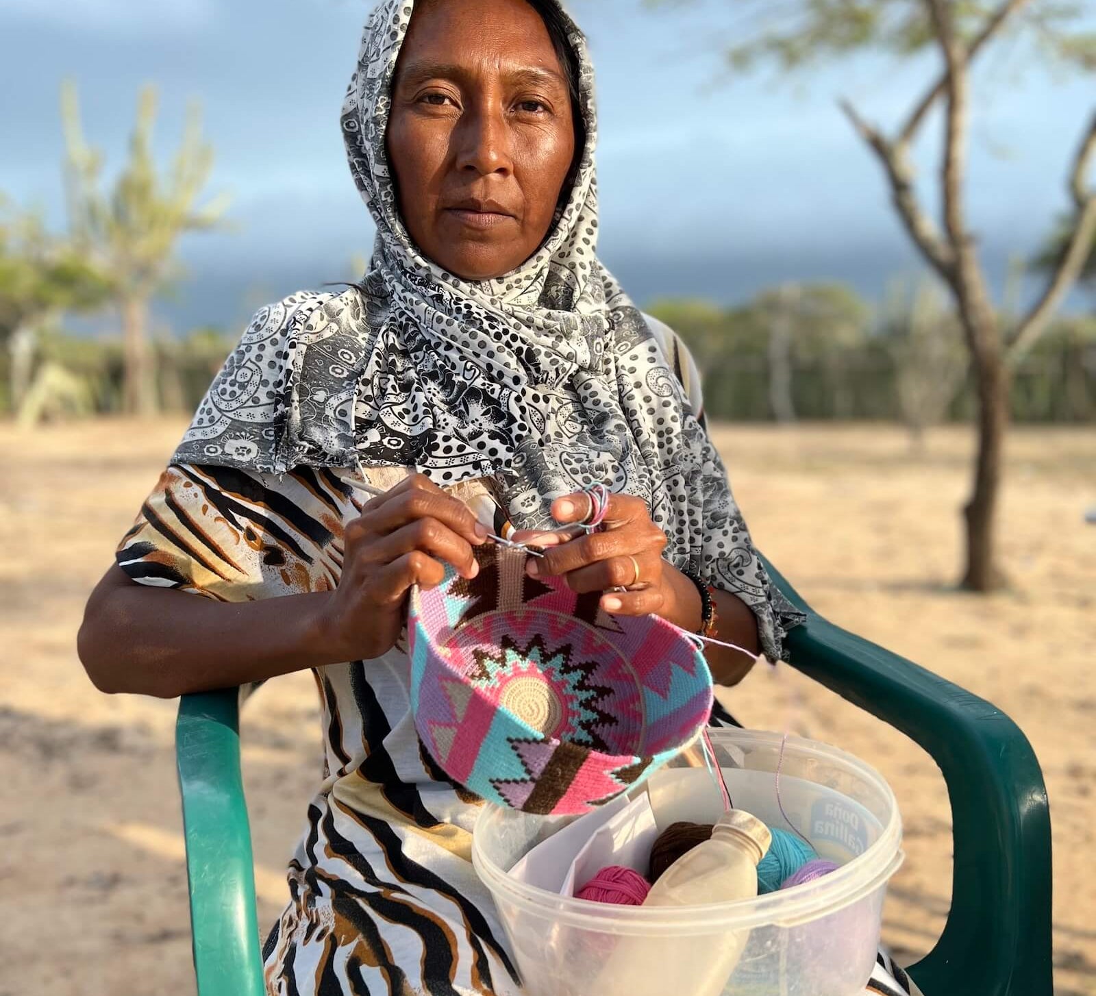 Wayuu weaver from Ahumao, Carmelita